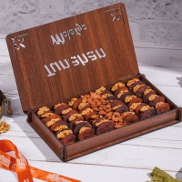 İsme Özel Ahşap Kayısı Kutusu 650 Gr. 10