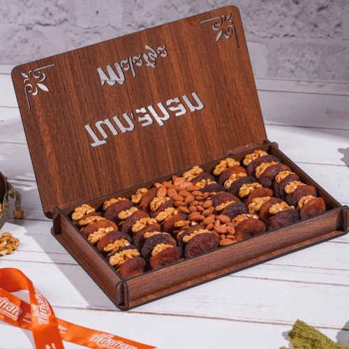 İsme Özel Ahşap Kayısı Kutusu 650 Gr.